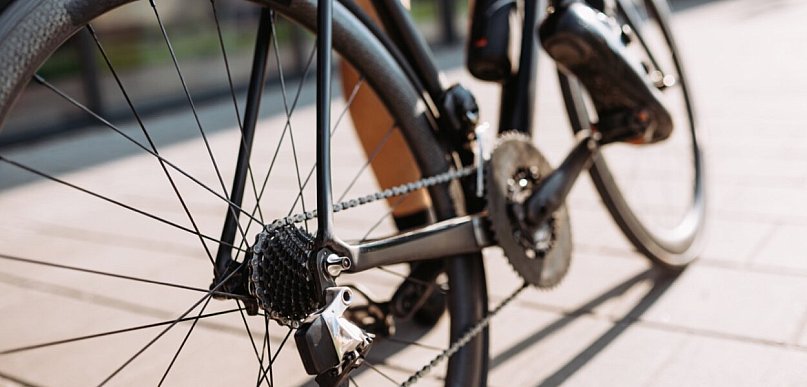 Agresywny rowerzysta zidentyfikowany. To 42-latek