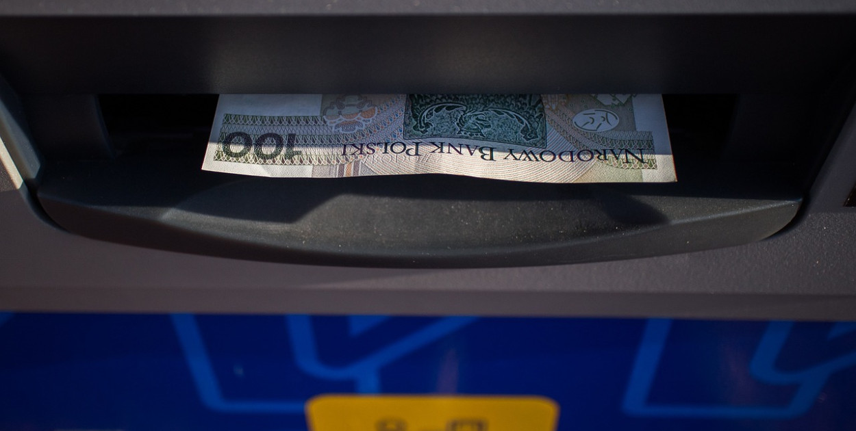 „Rz”: zwolnienia grupowe nie zwalniają tempa