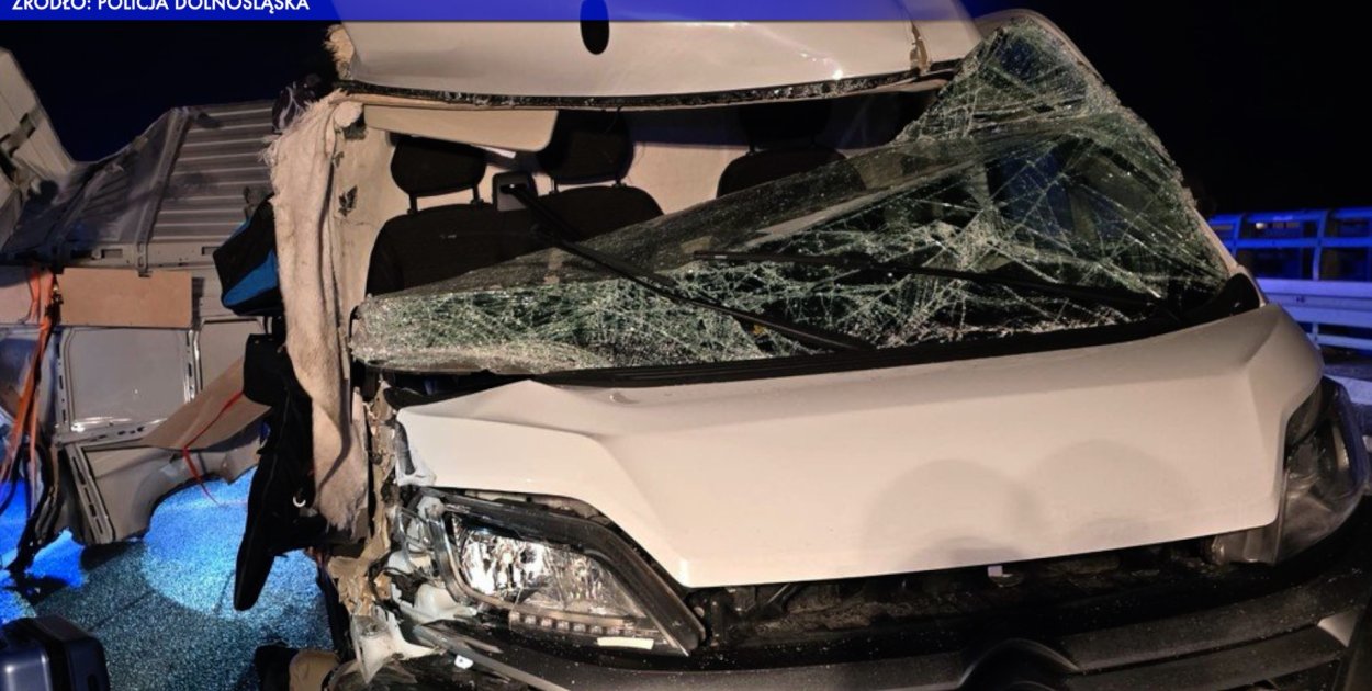 Wracając ze służby, pomogli rannemu kierowcy