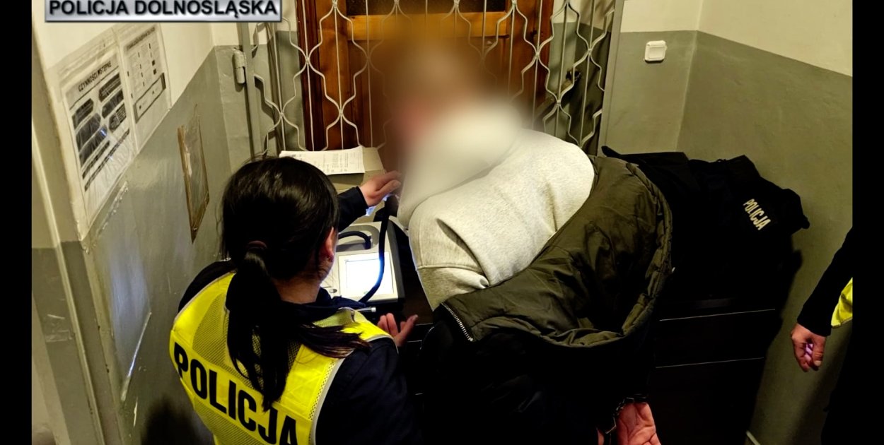 Rozbój w Warszawie, ucieczka na Dolny Śląsk. Sprawca w rękach policji