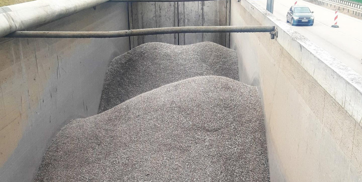 Udaremniony nielegalny przywóz 23 ton śmieci z Niemiec