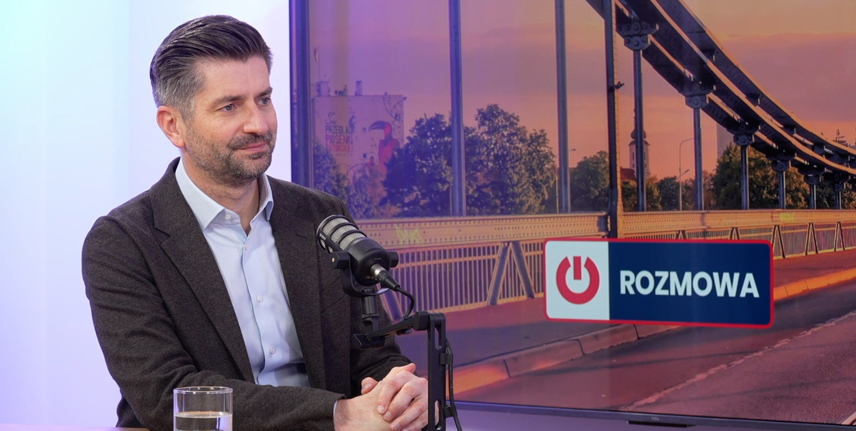 "Zachowania polityków, szczególnie PiS-u, służalcze i zdradzieckie"