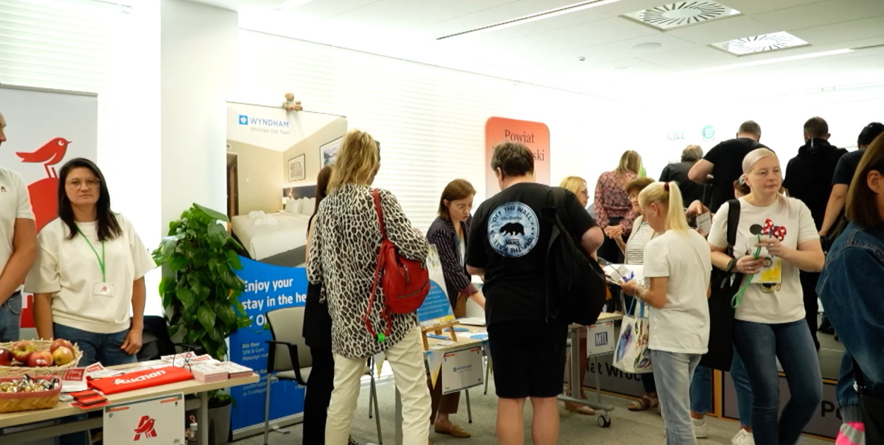 Blisko 2/3 Polaków zadowolonych po zmianie pracy