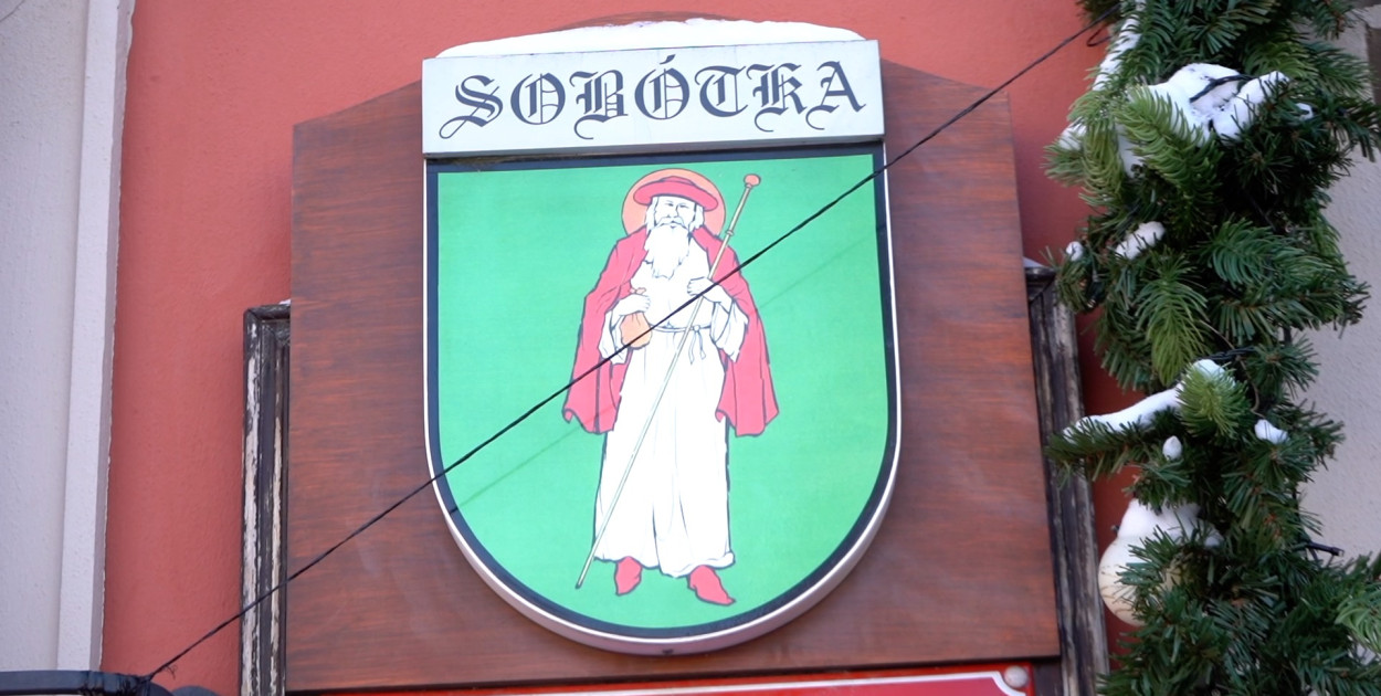 Podpisy pod wnioskiem ws. referendum w Sobótce złożone