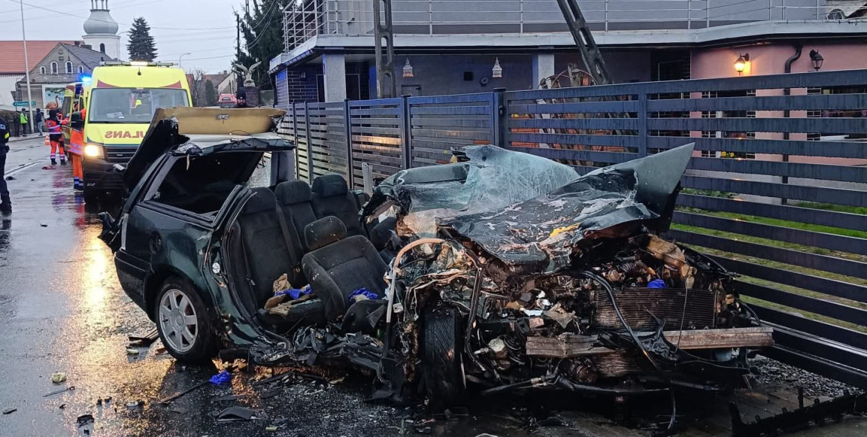 Trzy osoby zginęły w wypadku na drodze krajowej nr 8