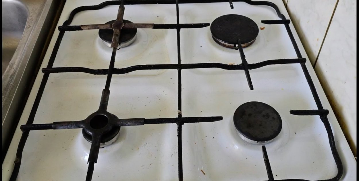 Odkręcił kurki z gazem i... wyszedł z mieszkania