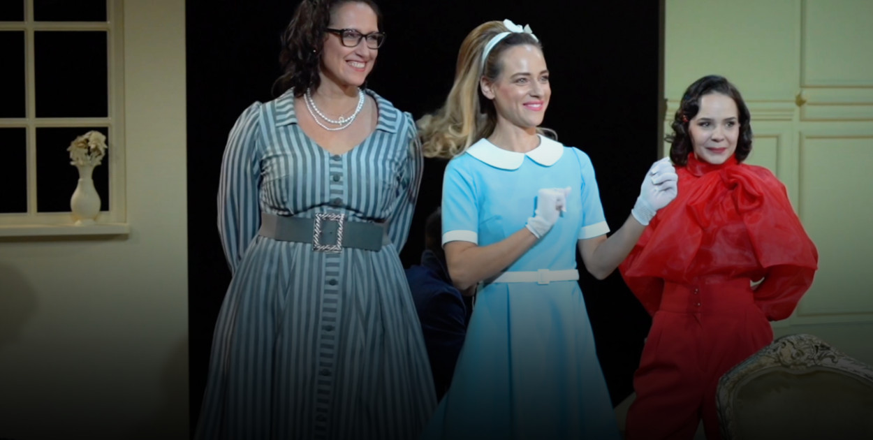 "Czarna komedia" na deskach teatru