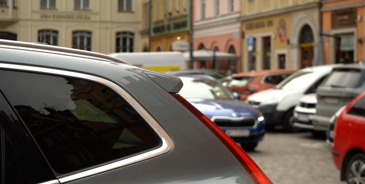 Plac Solny bez samochodów? Miasto zdecydowało!