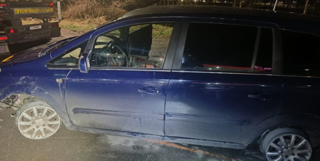 Jechała na samych felgach. Pijana Czeszka zatrzymana