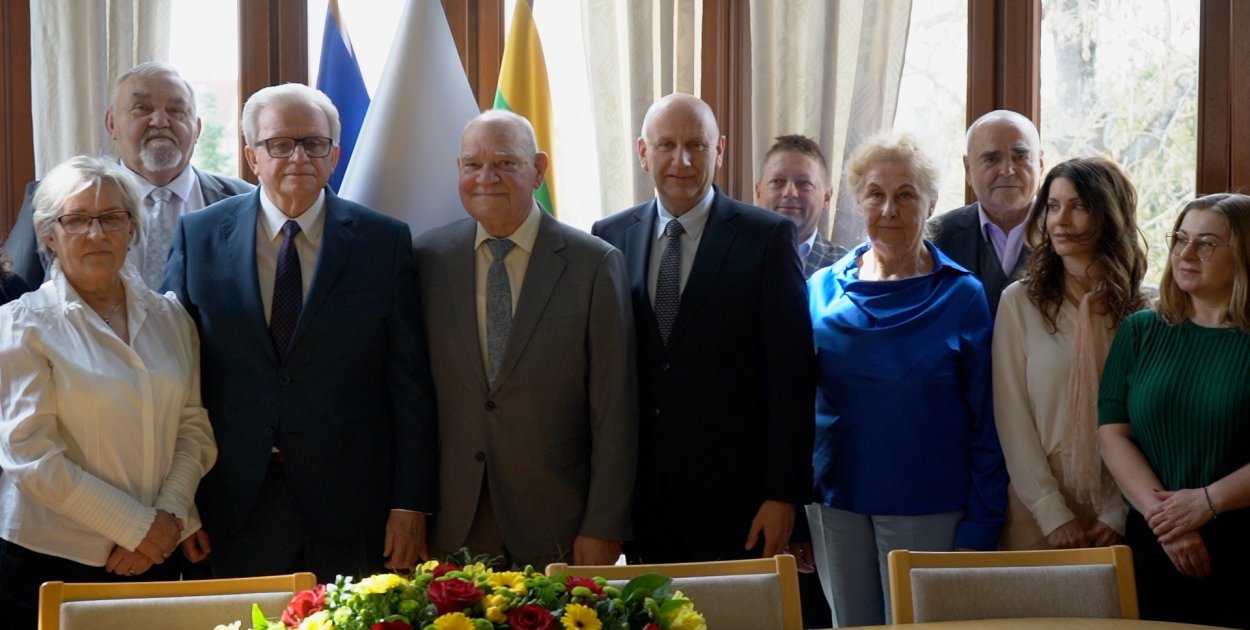 Seniorzy u władzy w Kobierzycach
