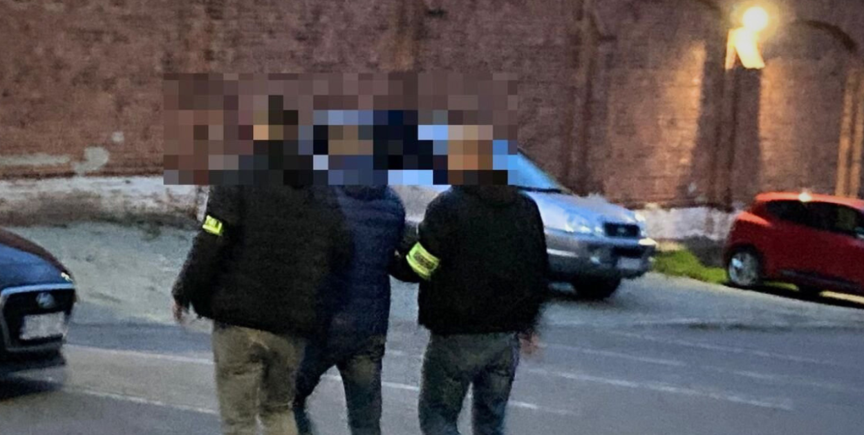 Setki tysięcy nielegalnych papierosów, 59-latek zatrzymany