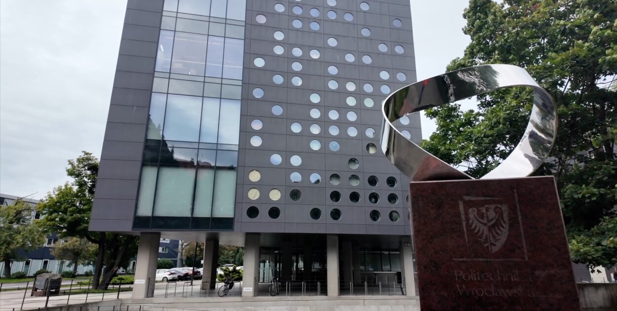 Politechnika Wrocławska z awansem w rankingu Perspektyw